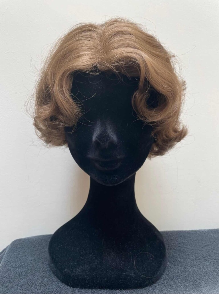 Brown with a basic cap 179