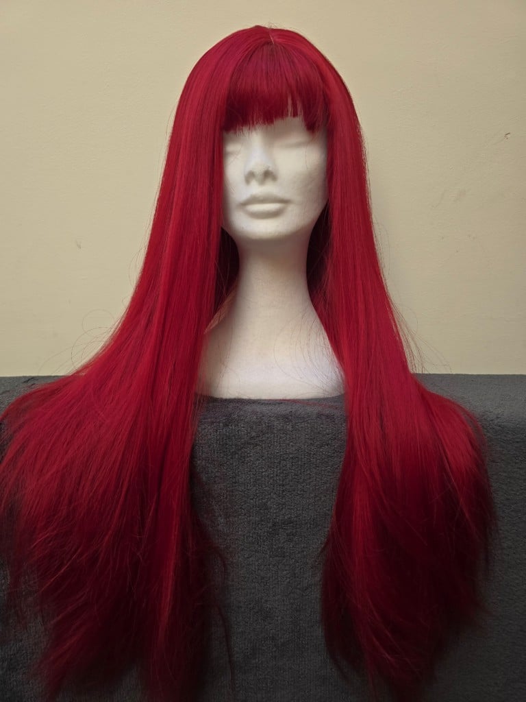 Red with a lace cap 333