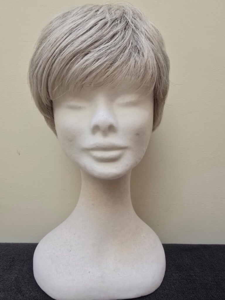 Grey with a basic cap 348